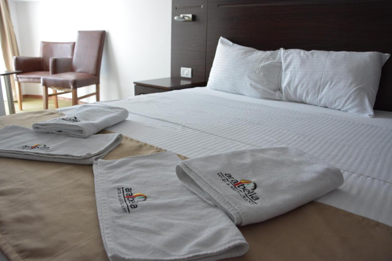Arabella Hotel Kičevo エクステリア 写真