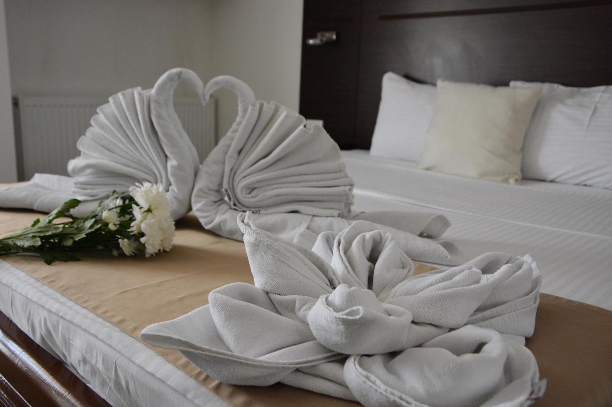 Arabella Hotel Kičevo エクステリア 写真